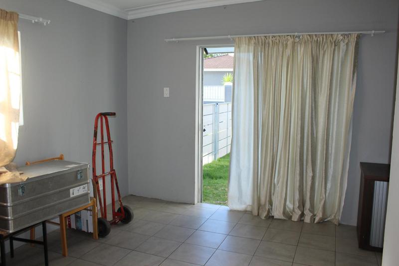 To Let 1 Bedroom Property for Rent in Churchill Estate Western Cape